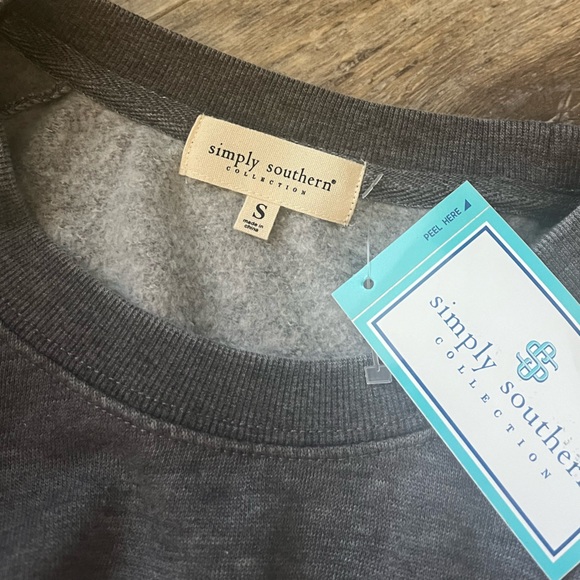 NWT SIMPLY SOUTHERN “Classy Until The Game Starts” Graphic Sweatshirt  Sz: S - Picture 5 of 15